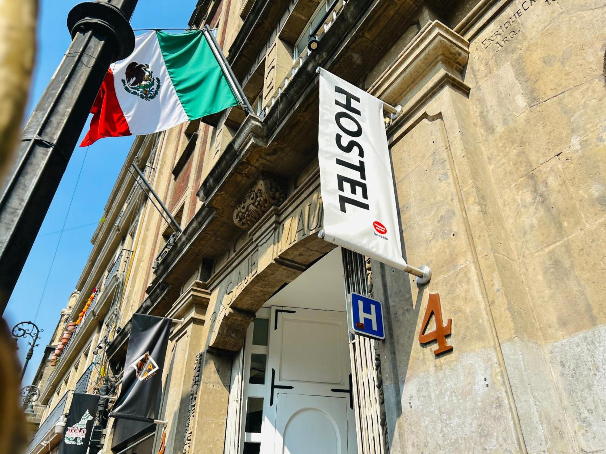 Hostel Mundo Joven Catedral - Mexico City