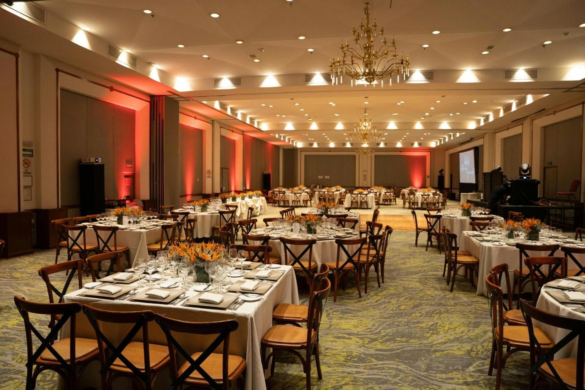 Courtyard By Marriott Mexico City Revolucion