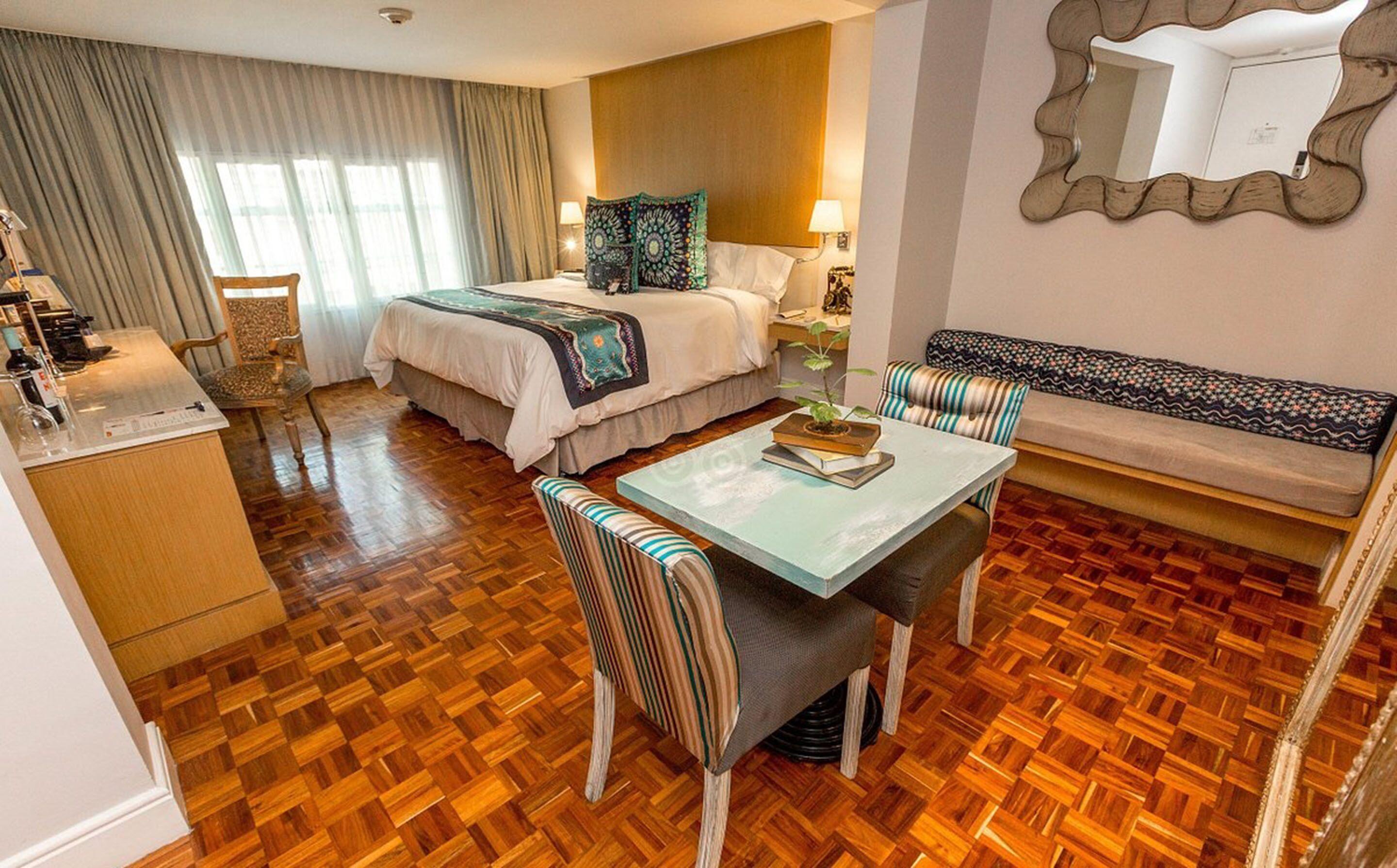 Maria Condesa (Adults Only)