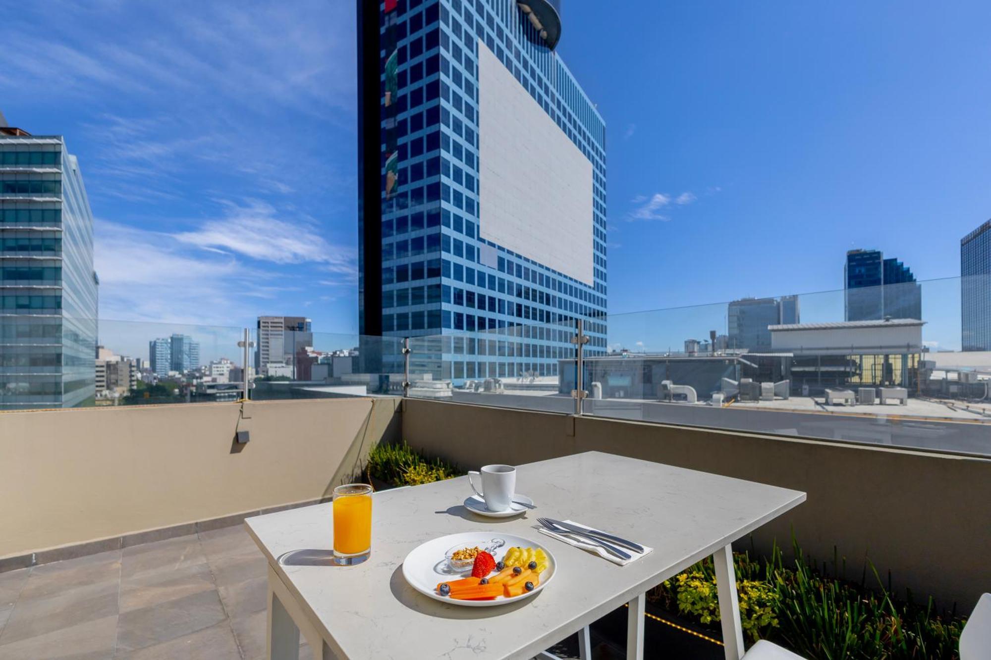 Isaaya Hotel Boutique By Wtc